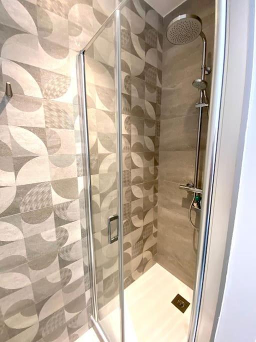 Superbe Appartement Hyper Centre 4 Personnes Valence  Esterno foto