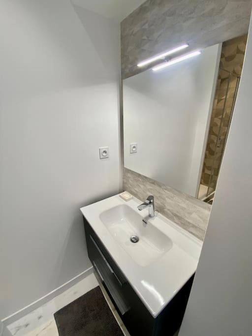 Superbe Appartement Hyper Centre 4 Personnes Valence  Esterno foto
